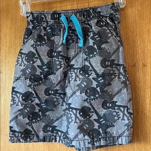 Jumping beans boy’s size 5/6 gray pull on poplin shorts 2 pockets skulls guitars